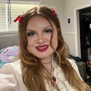 Meet your Posher, Lillian